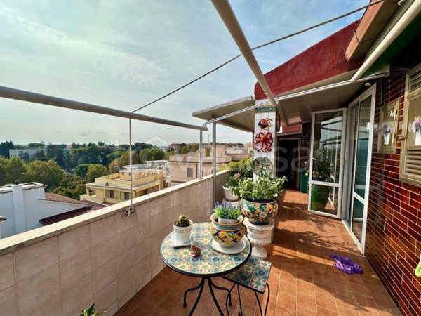 appartamento in vendita a Roma in zona Portuense