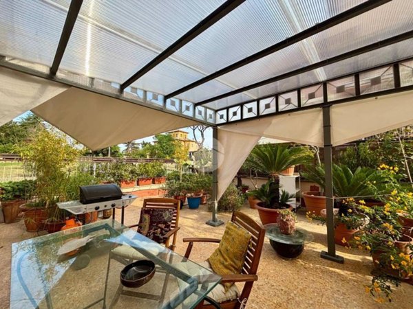 appartamento in vendita a Roma in zona Corviale