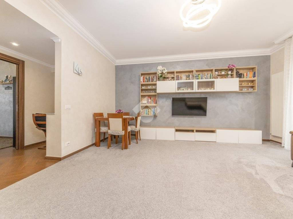 appartamento in vendita a Roma in zona Casal Morena