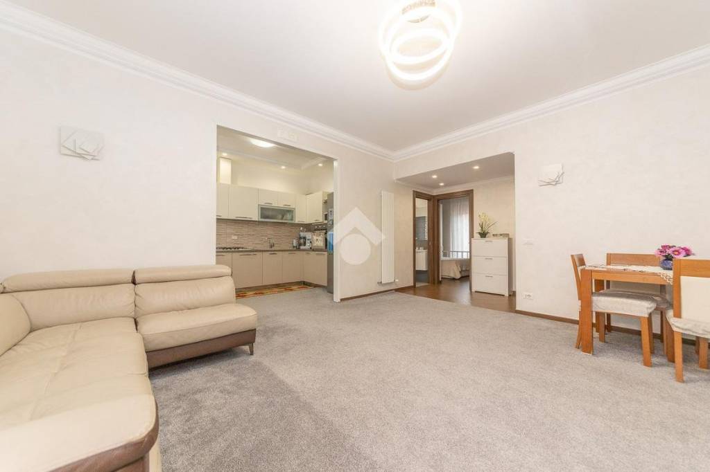 appartamento in vendita a Roma in zona Casal Morena