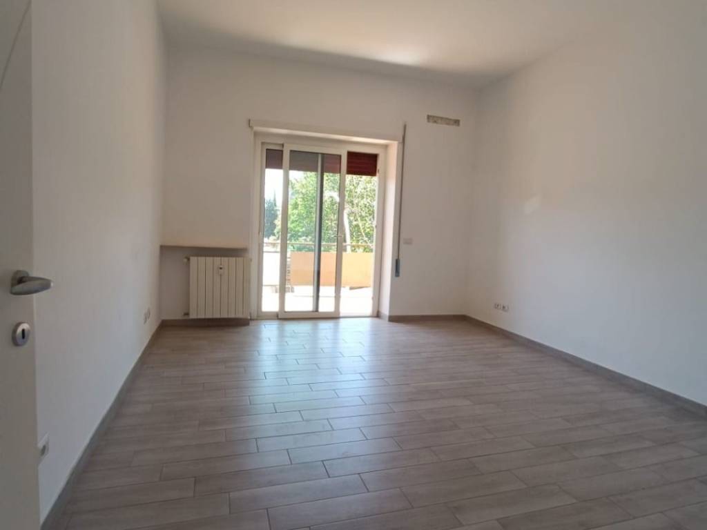 appartamento in vendita a Roma in zona Appio Claudio