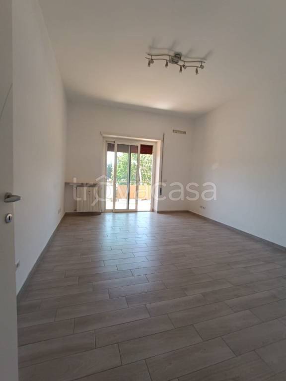 appartamento in vendita a Roma in zona Cinecittà