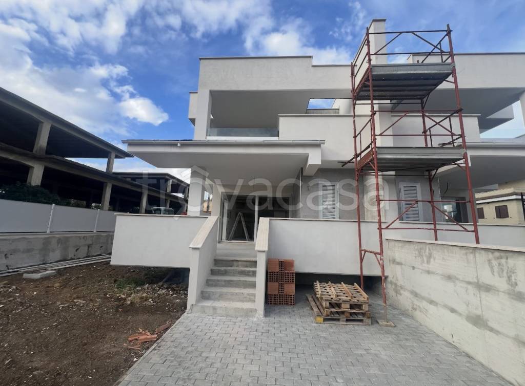 casa indipendente in vendita a Roma in zona Selva Candida