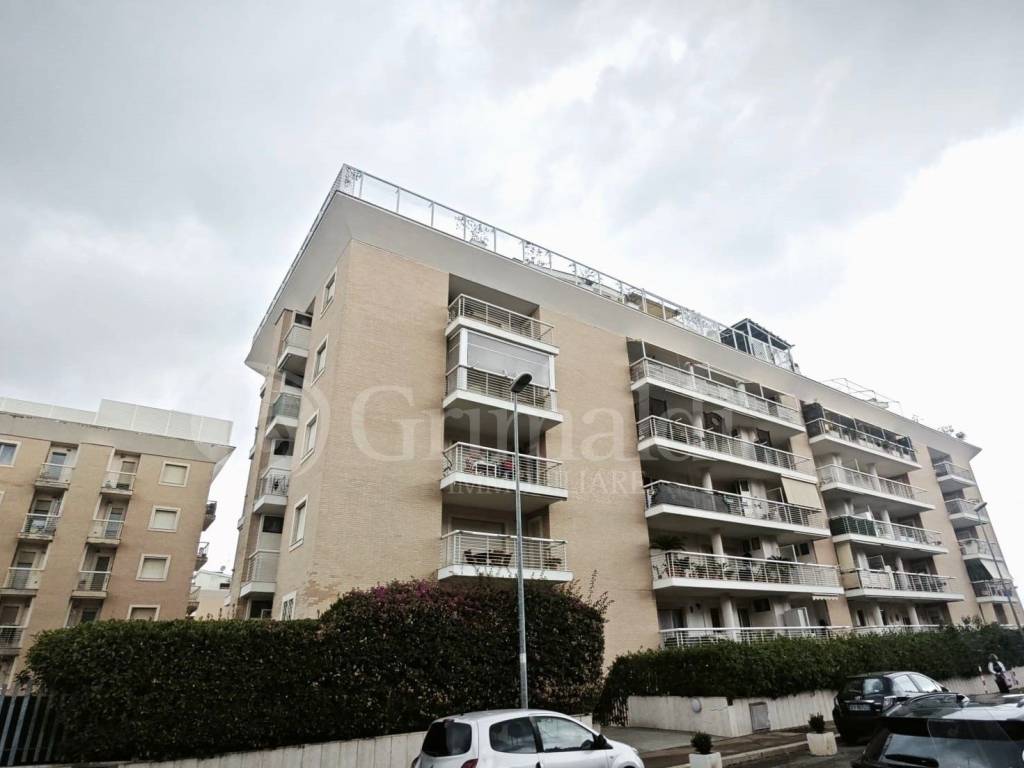 appartamento in vendita a Roma in zona Magliana Vecchia