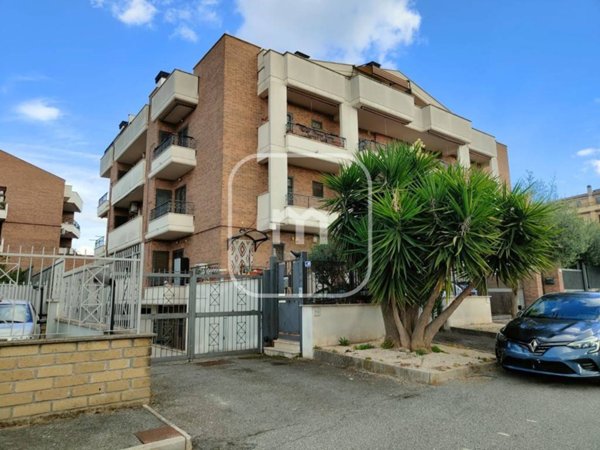 appartamento in vendita a Roma in zona Borghesiana