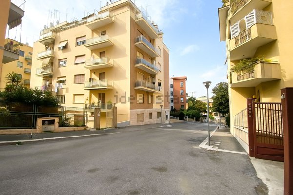 appartamento in vendita a Roma in zona Gianicolense