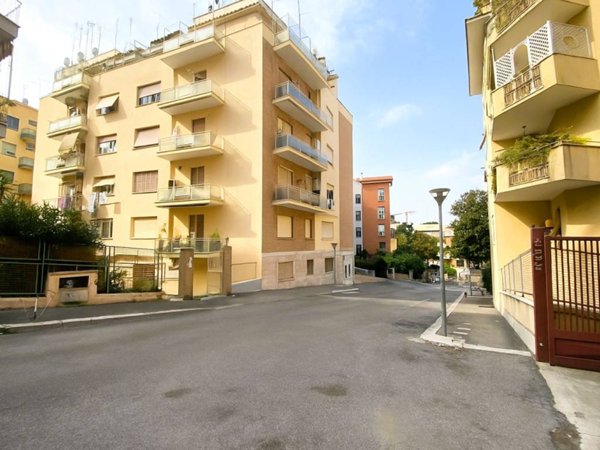 appartamento in vendita a Roma in zona Gianicolense