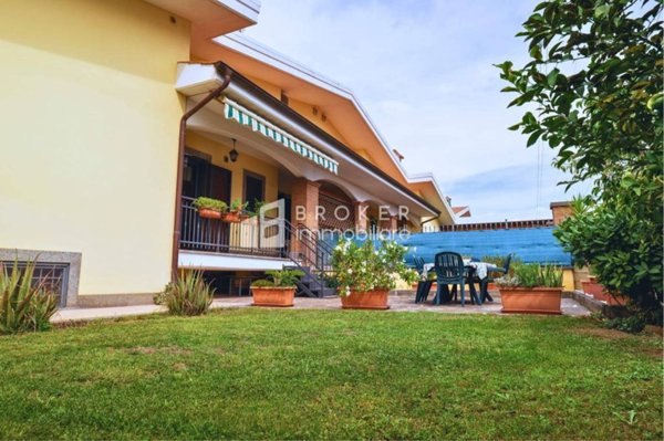 casa indipendente in vendita a Roma in zona Ottavia