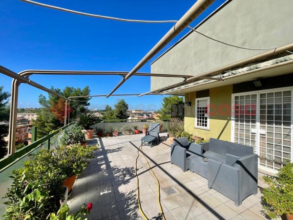 appartamento in vendita a Roma in zona San Basilio