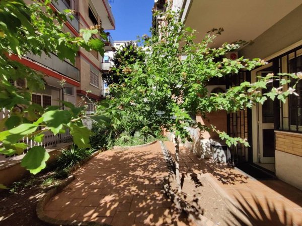 appartamento in vendita a Roma in zona Appio Claudio