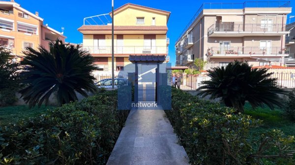 appartamento in vendita a Roma in zona Dragona/Bagnoletto