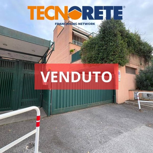 casa indipendente in vendita a Roma in zona Torrino