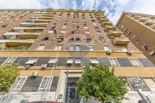 appartamento in vendita a Roma in zona Appio Latino