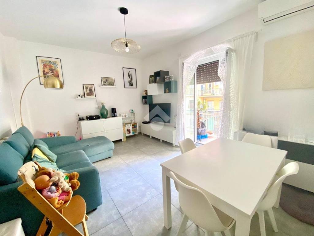 appartamento in vendita a Roma in zona Don Bosco