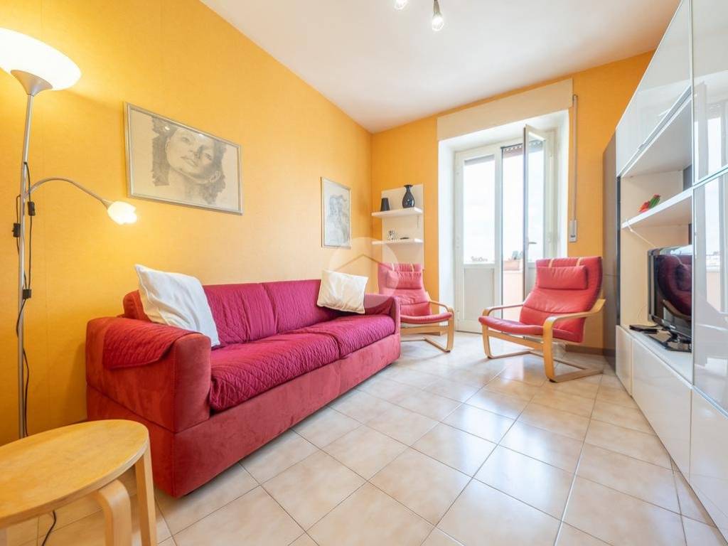 appartamento in vendita a Roma in zona Tuscolano