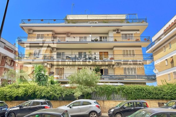 appartamento in vendita a Roma in zona Corviale