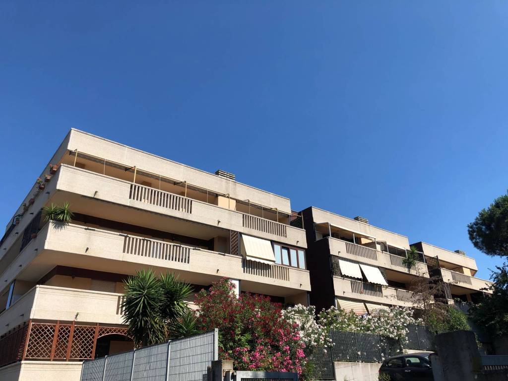 appartamento in vendita a Roma in zona Vitinia