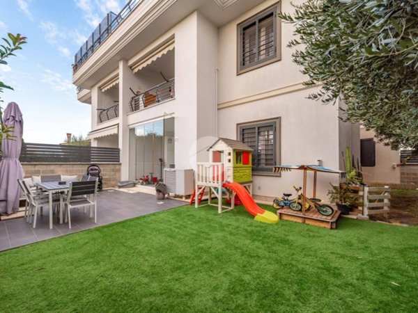 appartamento in vendita a Roma in zona Finocchio