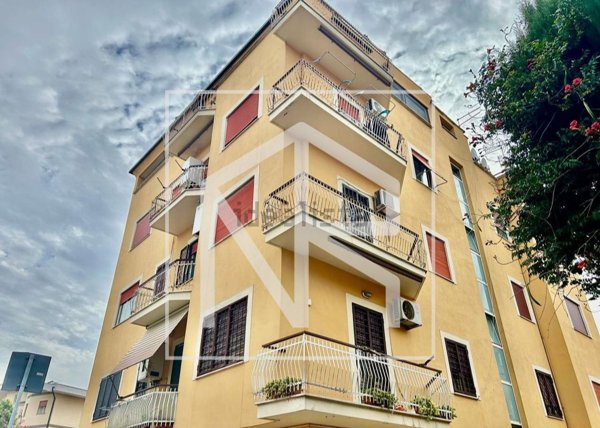appartamento in vendita a Roma in zona Tor Cervara