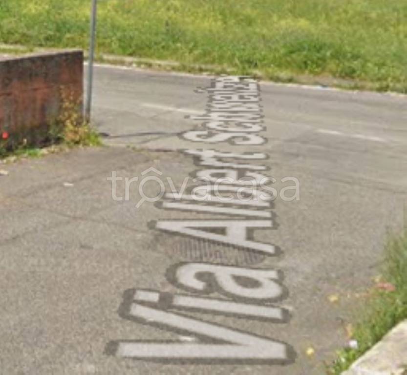 locale di sgombero in vendita a Roma in zona Lunghezza