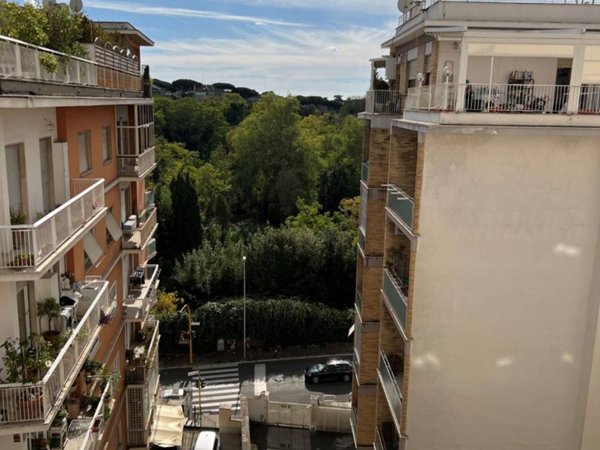appartamento in vendita a Roma in zona Della Vittoria