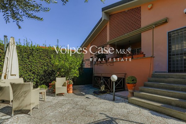 casa indipendente in vendita a Roma in zona Cinquina