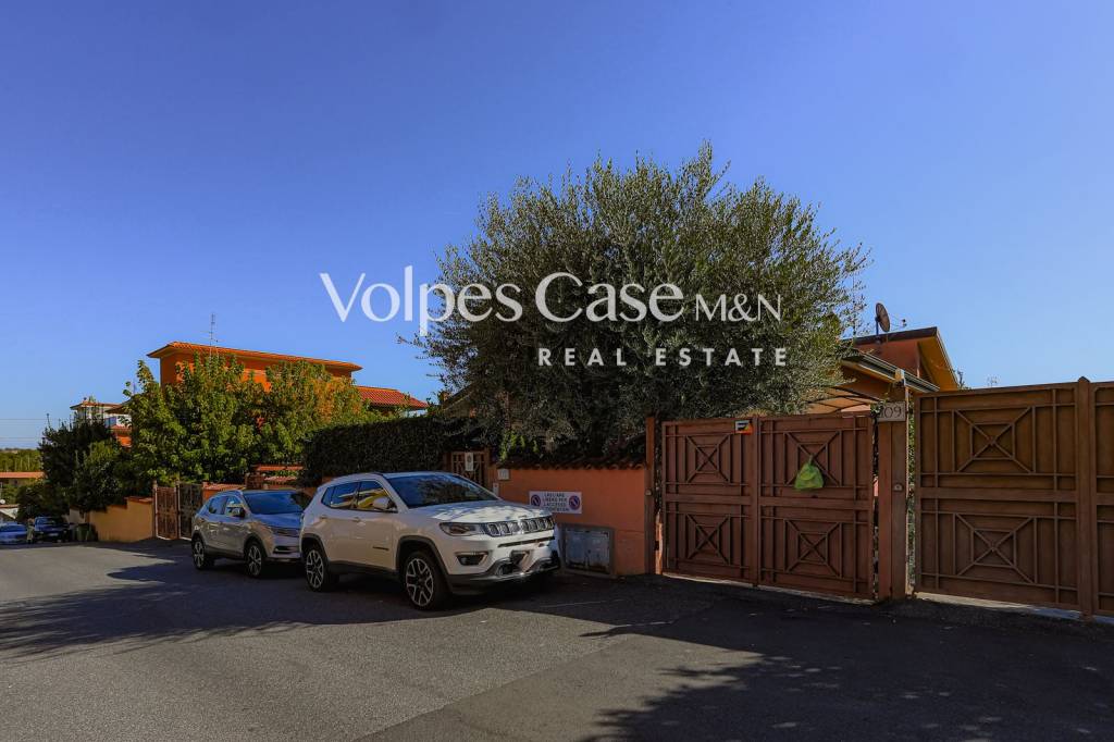 casa indipendente in vendita a Roma in zona Cinquina