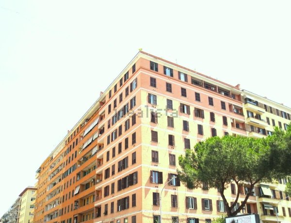 appartamento in vendita a Roma in zona Tuscolano