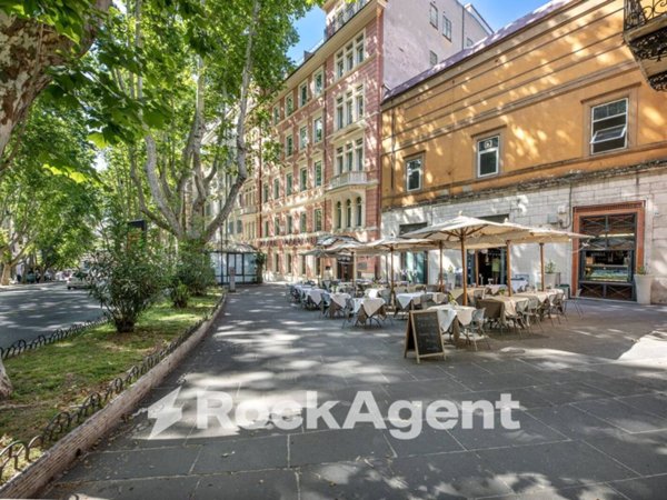 negozio in vendita a Roma in zona Centro Storico