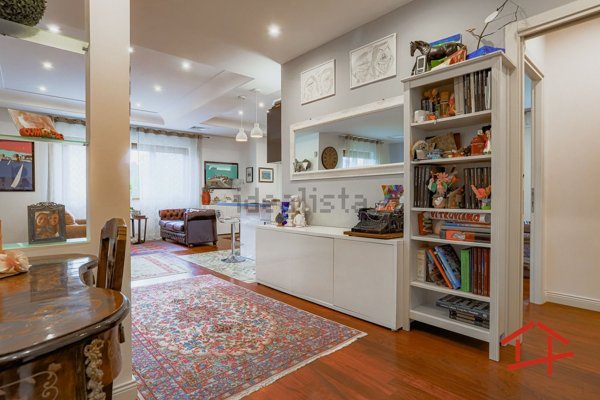 appartamento in vendita a Roma in zona Tre Pini - Poggio dei Fiori