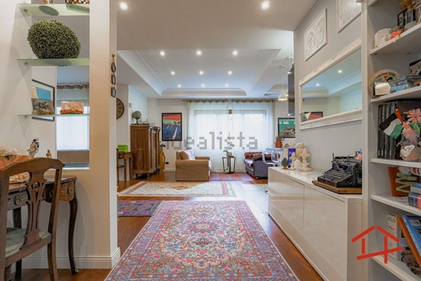 appartamento in vendita a Roma in zona Tre Pini - Poggio dei Fiori