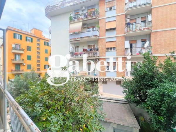 appartamento in vendita a Roma in zona Prenestino-Centocelle
