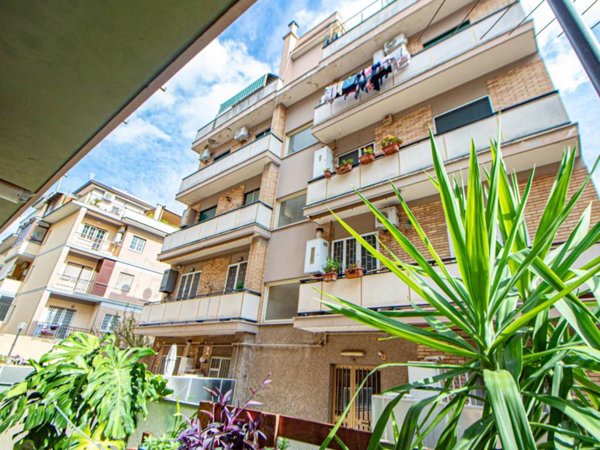 appartamento in vendita a Roma in zona Primavalle