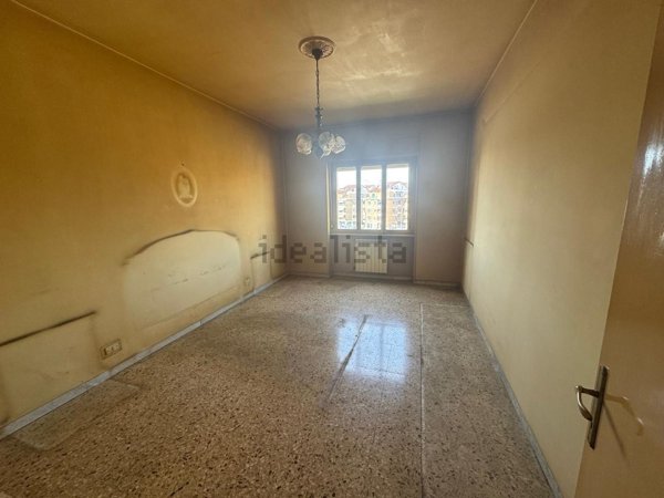 appartamento in vendita a Roma in zona Torre Spaccata