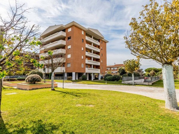 appartamento in vendita a Roma in zona Infernetto