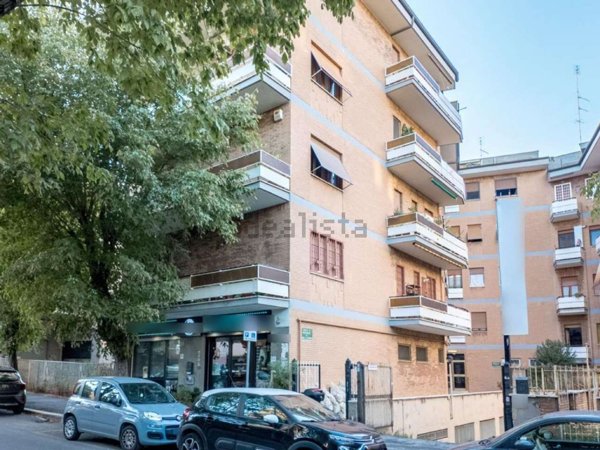appartamento in vendita a Roma in zona Portuense