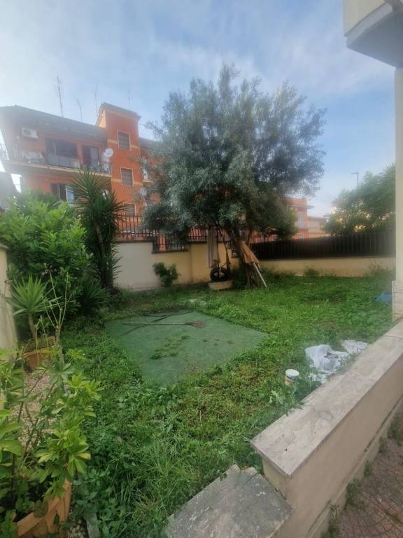 casa indipendente in vendita a Roma in zona Tor Bella Monaca