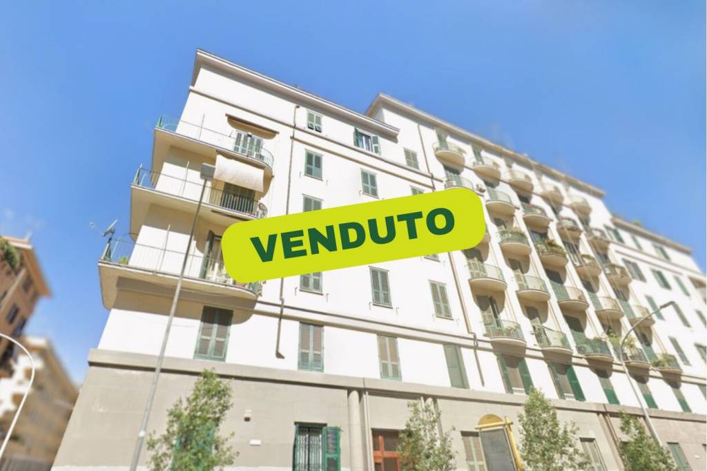 appartamento in vendita a Roma in zona Appio Latino