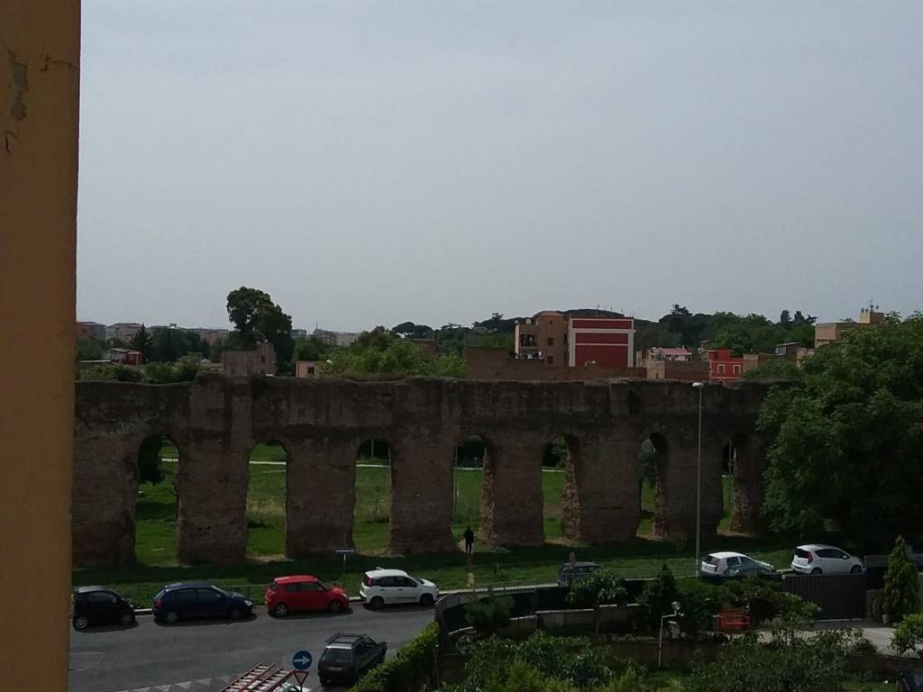appartamento in vendita a Roma in zona Prenestino-Centocelle