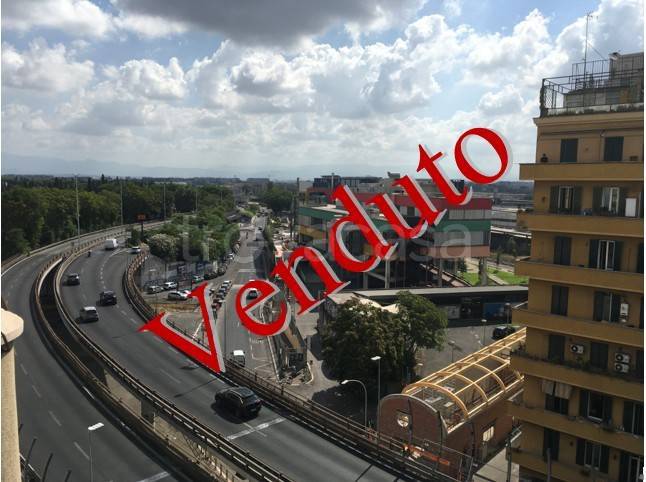 appartamento in vendita a Roma in zona Tiburtino