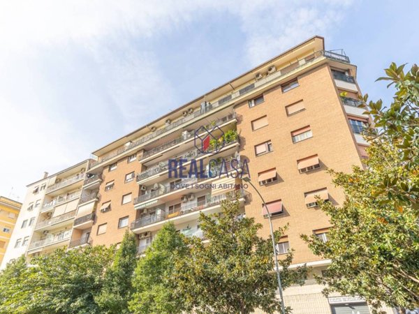appartamento in vendita a Roma in zona Prenestino-Labicano