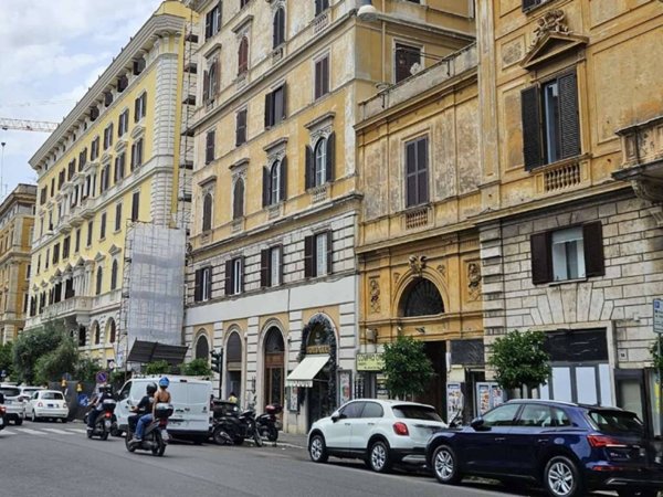 ufficio in vendita a Roma in zona Ludovisi/Sallustiano