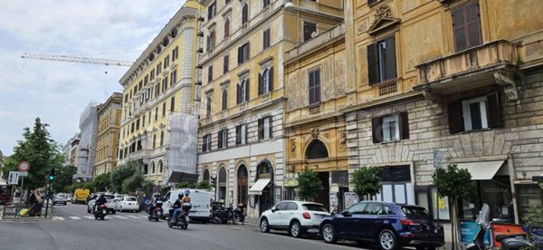 ufficio in vendita a Roma in zona Ludovisi/Sallustiano