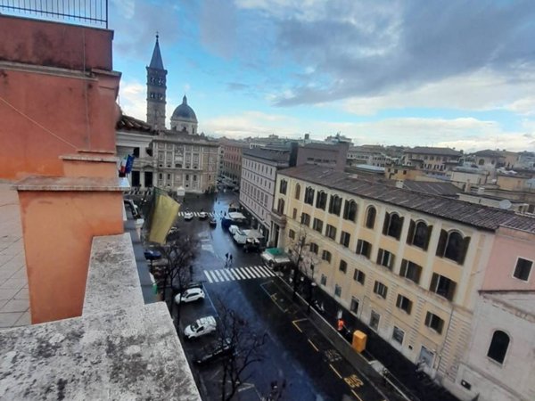 appartamento in vendita a Roma in zona Esquilino