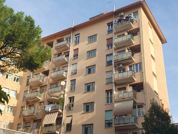 appartamento in vendita a Roma in zona Ardeatino