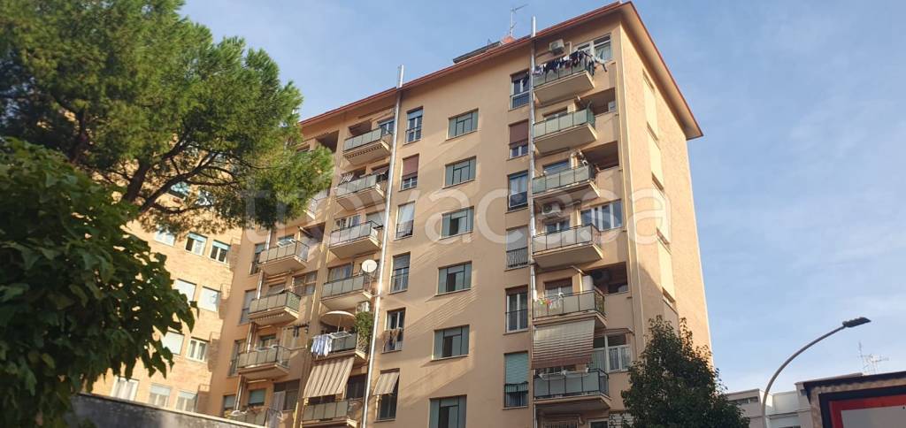 appartamento in vendita a Roma in zona Ardeatino