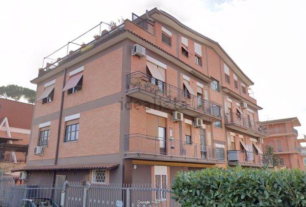appartamento in vendita a Roma in zona Casal Morena