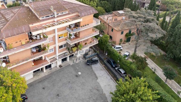 appartamento in vendita a Roma in zona Tor di Quinto