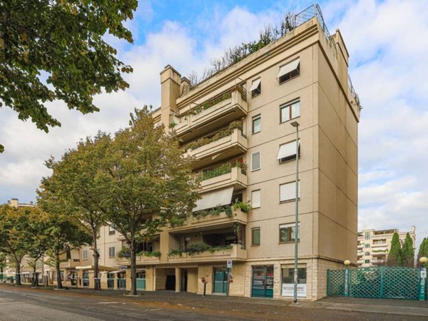 appartamento in vendita a Roma in zona Torrino