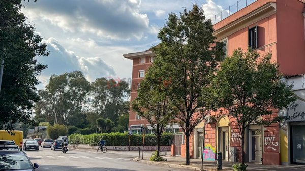 appartamento in vendita a Roma in zona Tuscolano